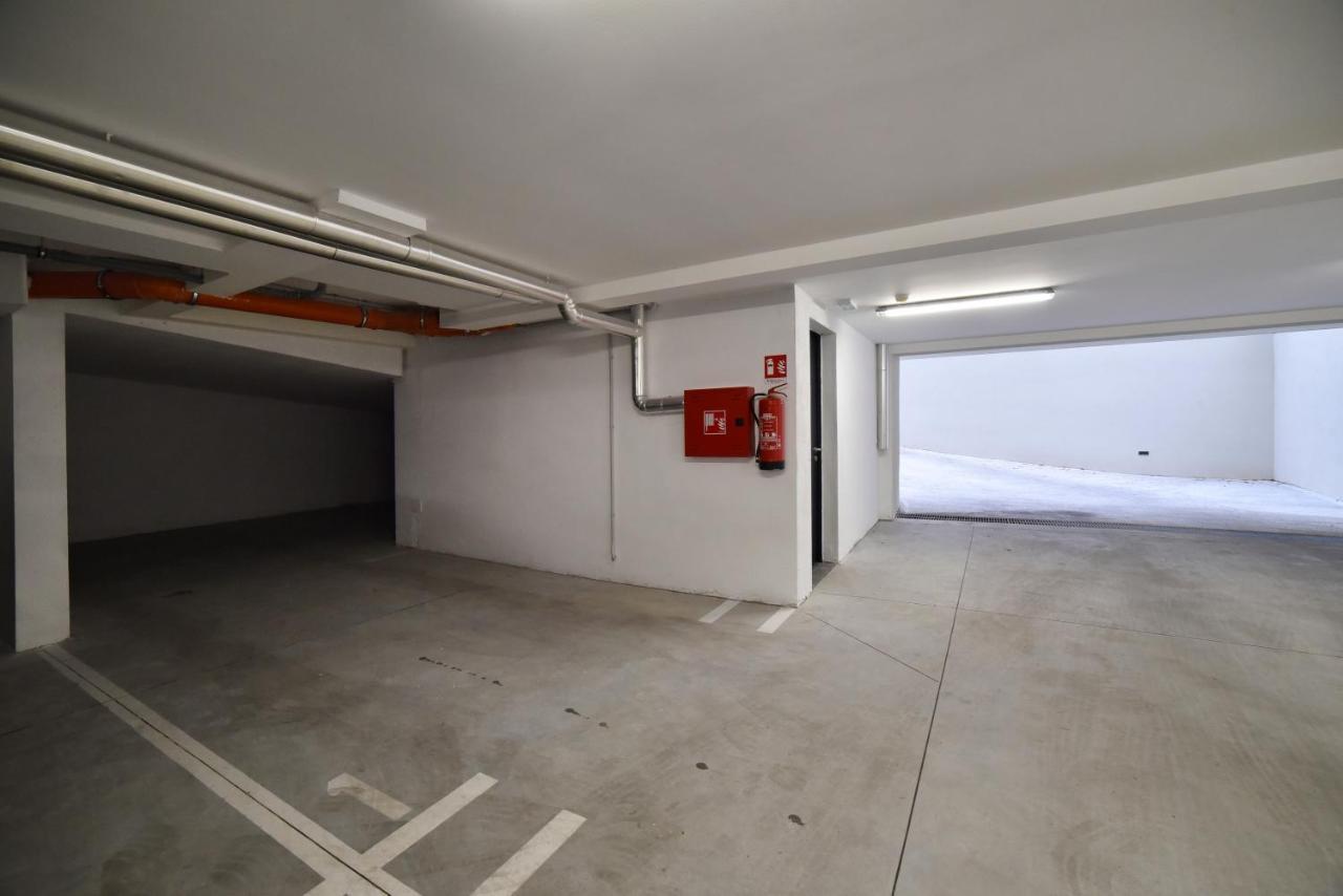 Ophelia Apartment With Parking Загреб Екстериор снимка