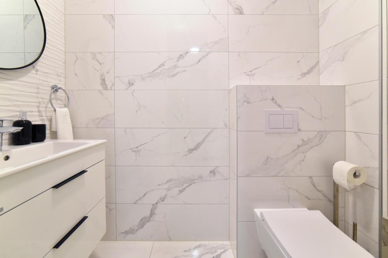 Ophelia Apartment With Parking Загреб Екстериор снимка