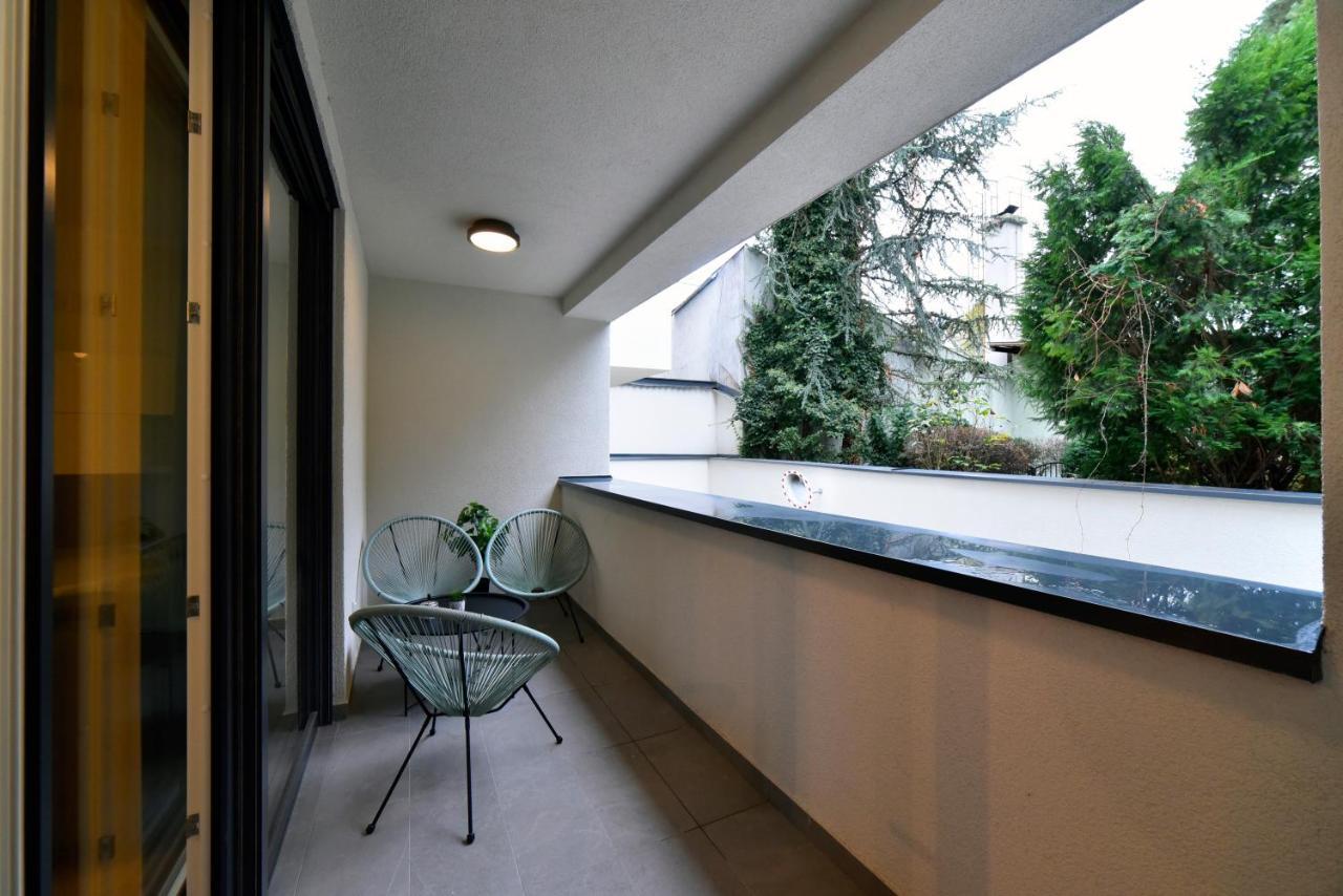 Ophelia Apartment With Parking Загреб Екстериор снимка