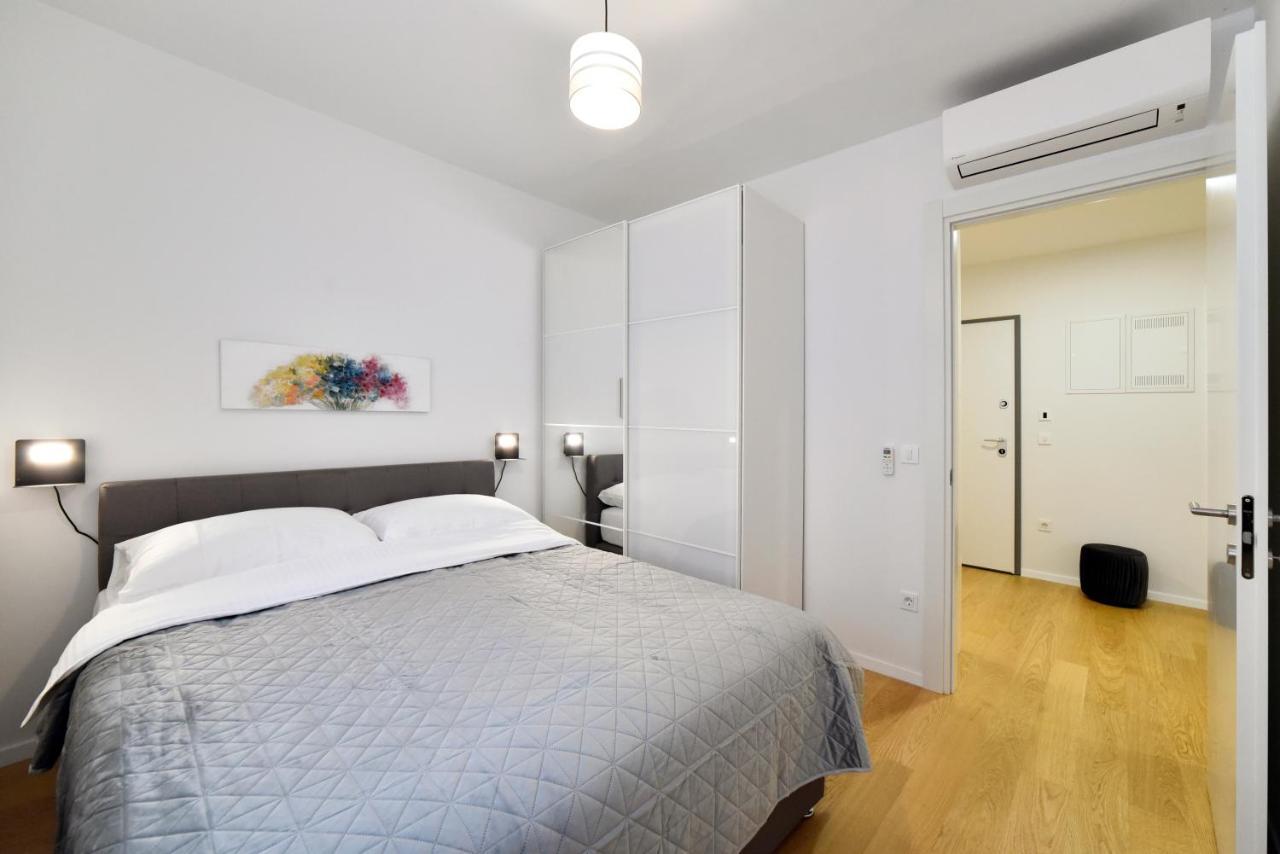 Ophelia Apartment With Parking Загреб Екстериор снимка