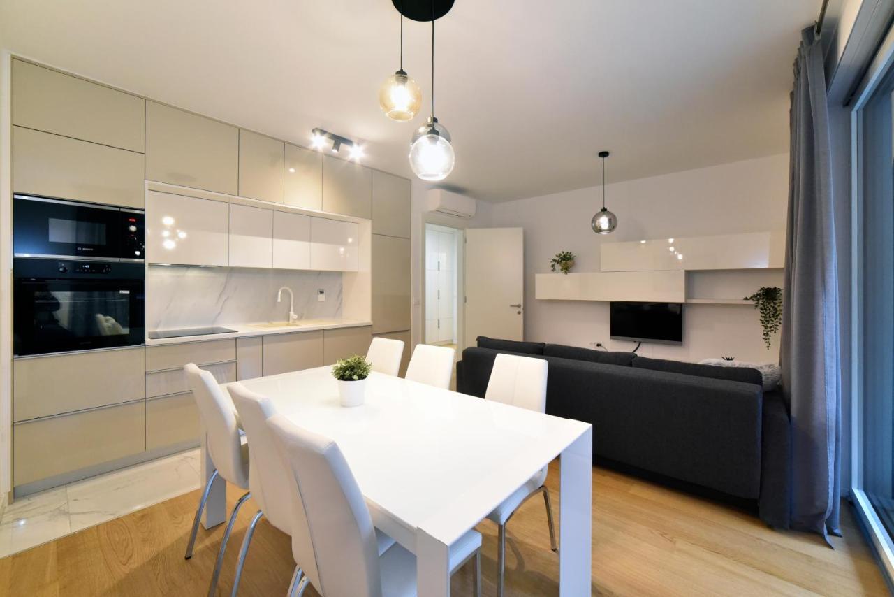 Ophelia Apartment With Parking Загреб Екстериор снимка